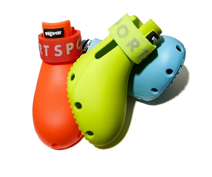WagWear Sport Dog Boots - Lightweight Silicone Boots with Ventilation Holes & Extended Traction Tread (two boots)