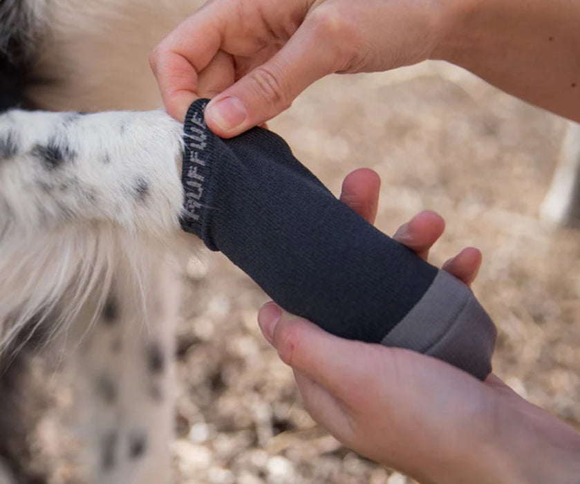 Ruffwear Dog Socks (4 socks) - Protects Dew Claw and Helps (Hairy!) Paws into Boots