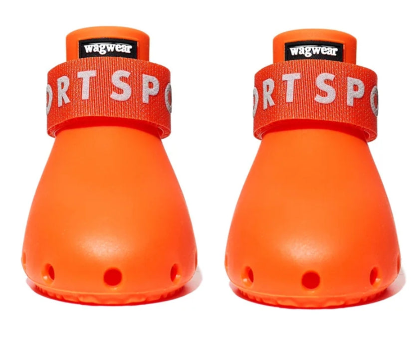 WagWear Sport Dog Boots - Lightweight Silicone Boots with Ventilation Holes & Extended Traction Tread (two boots)